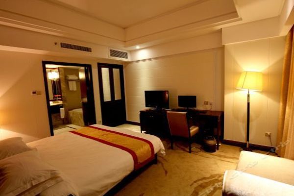 Tianxiachan Hotel (Huanggang)